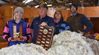 Hannaton clients Kraig  & Caroline Johnson with their daughter and son in law Simonne and Tom Reynolds after winning both the fleece of the day and best team of fleeces